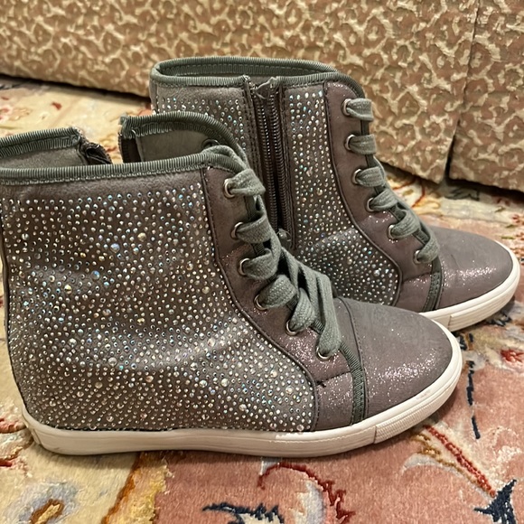 Stuart weitzman kids size 2 bedazzled sneaker wedges. WORN ONCE - Picture 2 of 3